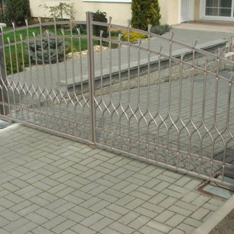 Exteriérová kovářská práce