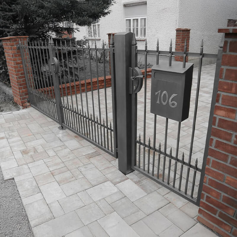 Exteriérová kovářská práce